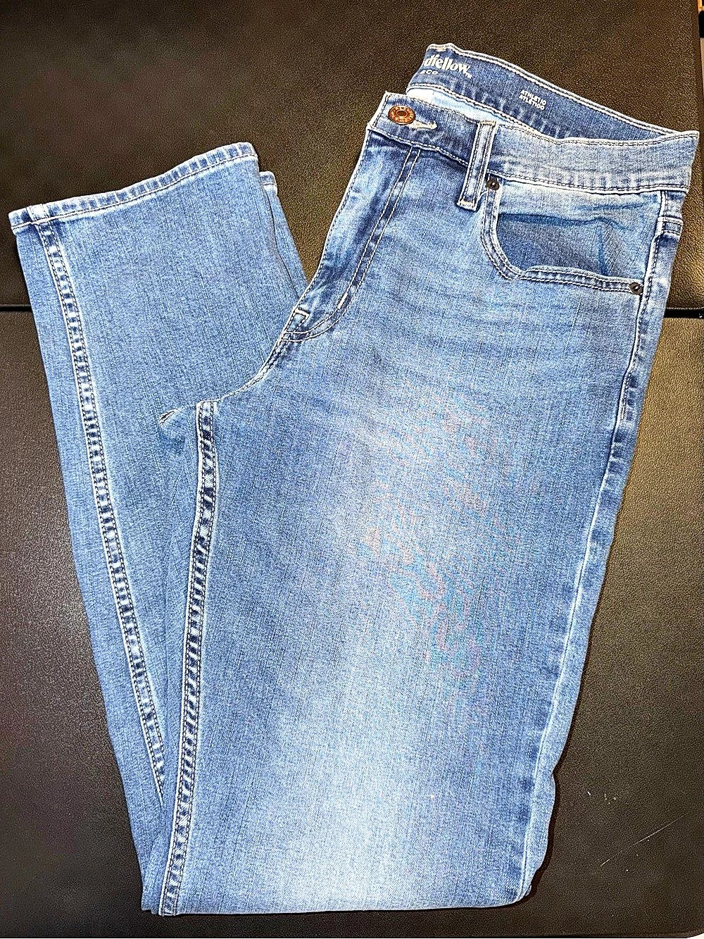 Goodfellow Athletic Fit Advanced Temp Control Slim Tapered Jeans in Blue Waist 3